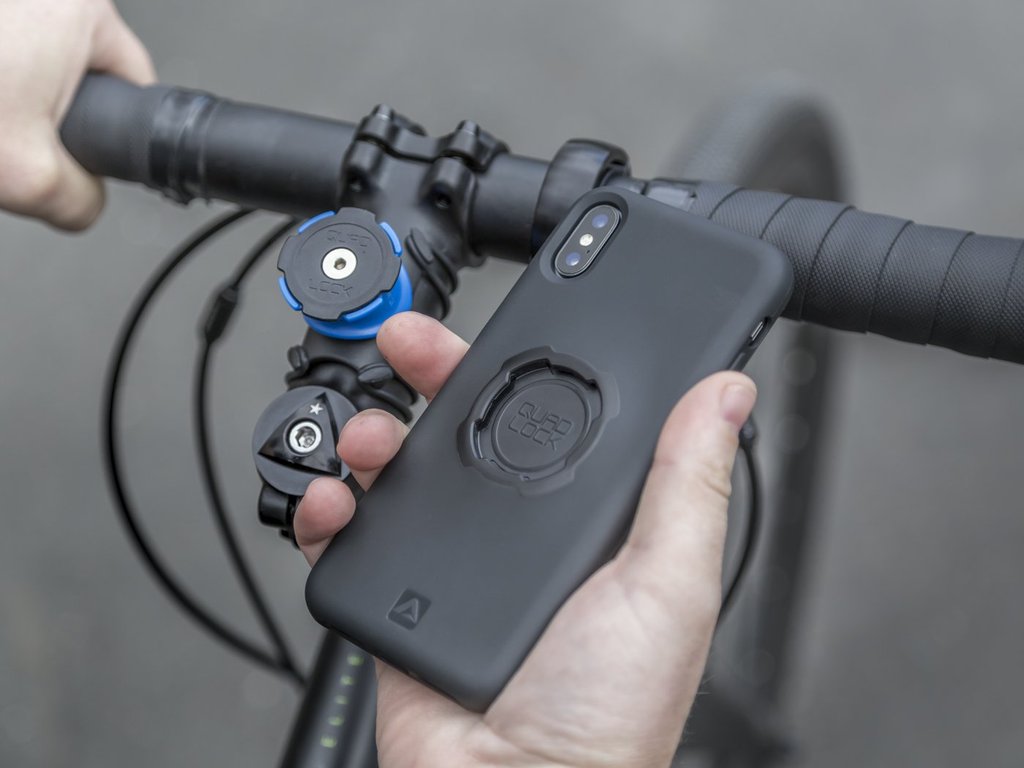 Quad Lock motorcycle smartphone mount review