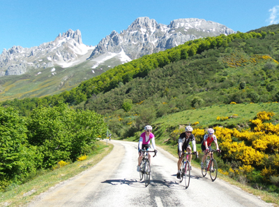 Quiet roads and beautiful views on the Classic Cols of the Picos