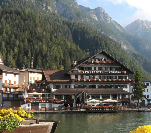 Sporthotel Europa Alleghe, Marmot Tours Dolomites Minibreak